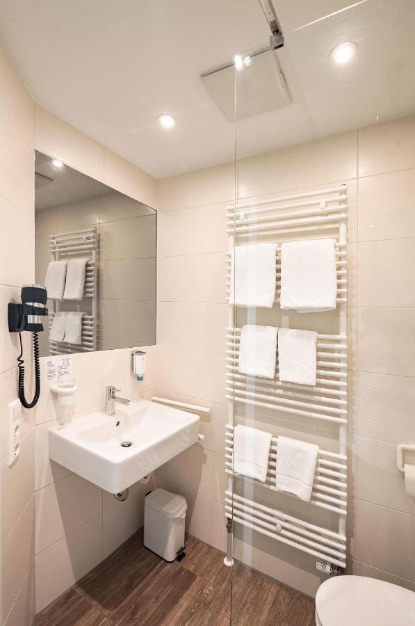 Sternplatz Hotel Ehingen  Ngoại thất bức ảnh