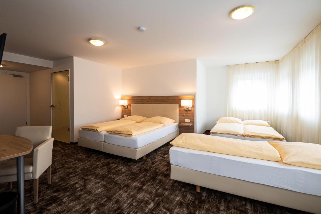 Sternplatz Hotel Ehingen  Ngoại thất bức ảnh